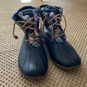 Sperry Top-Sider rain boots (Size 8)